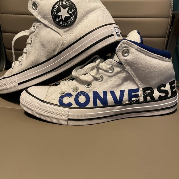 Converse - Picture 2 of 6